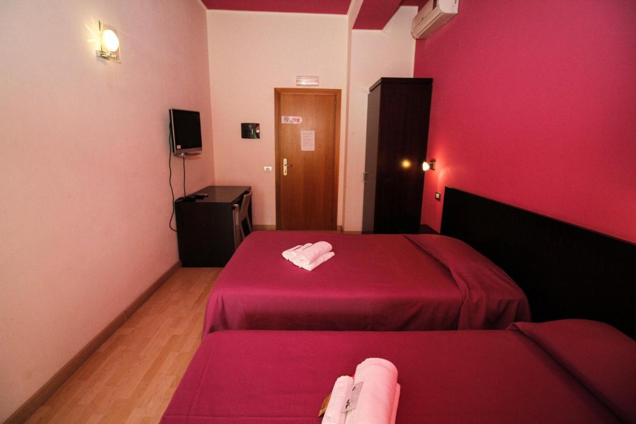 Hotel I Colori SantʼAntìoco Exteriér fotografie