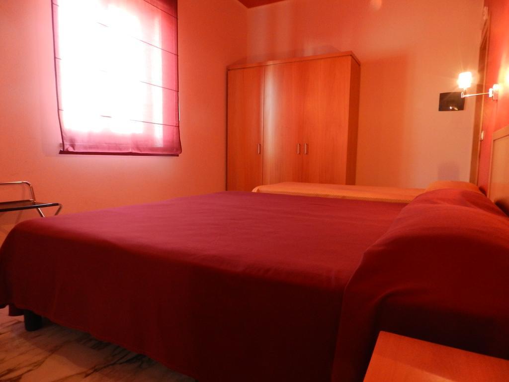 Hotel I Colori SantʼAntìoco Exteriér fotografie